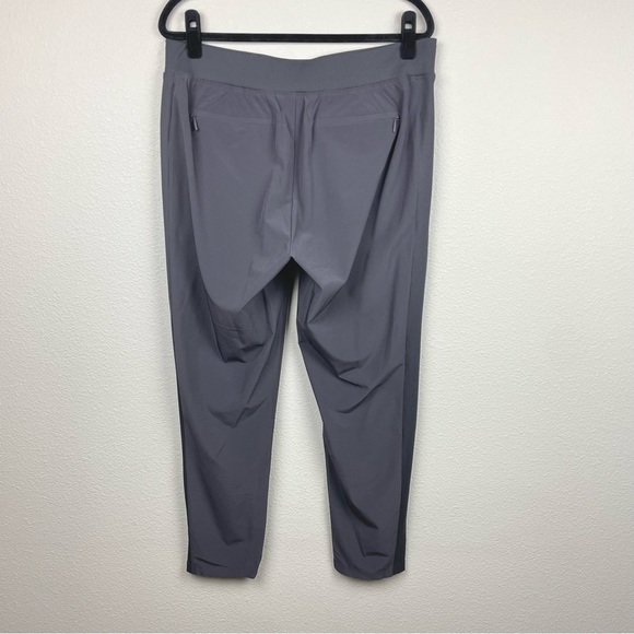 ATHLETA Women's 12 Brooklyn Ankle Pants Green Athleisure Activewear Casual Gym - Picture 6 of 13